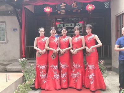 義烏禮儀、模特、主持人及舞蹈服務(wù) 專業(yè)團(tuán)隊(duì)助力品牌形象升級(jí)
